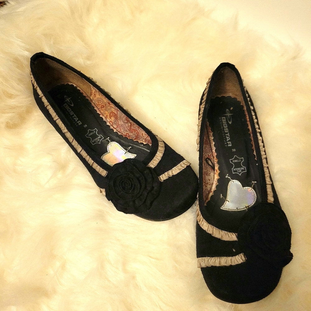 Flats/loafers, size 39.